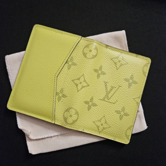 Louis Vuitton Taigarama Pocket Organizer NM Yellow - Picture 11 of 12